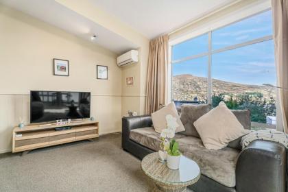 Scenic Peaks - Queenstown Holiday Apartment - image 2