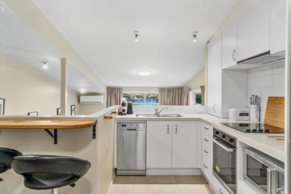 Scenic Peaks - Queenstown Holiday Apartment - image 4