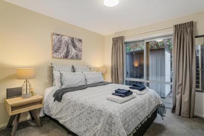 Scenic Peaks - Queenstown Holiday Apartment - image 8