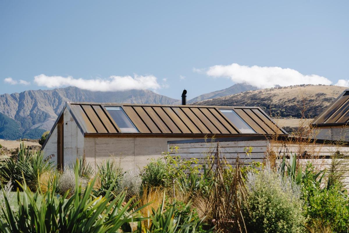 The Earth House @ Jacks Point - image 4