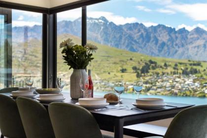 Queenstown Opulence - image 9