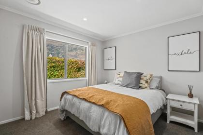 Southern Lakes Escape - Queenstown Holiday home - image 16